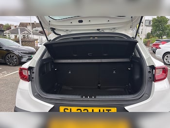 Used Kia Stonic 2023 for sale - 79080782: Photo