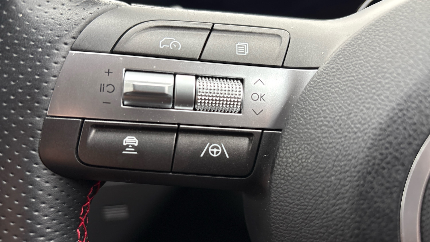 Used Hyundai KONA 2025 for sale - 76766887: Photo 27