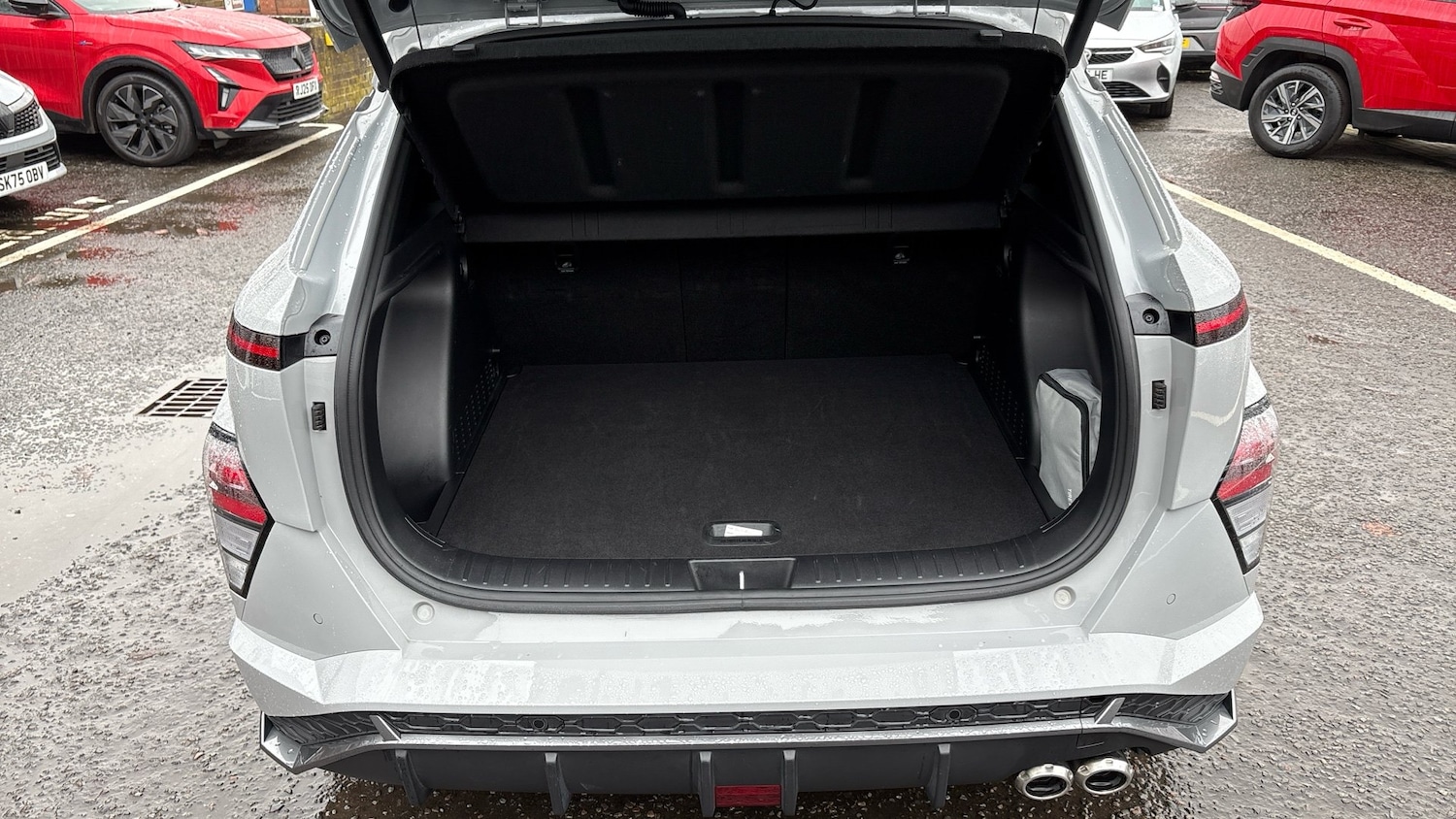 Used Hyundai KONA 2025 for sale - 76766887: Photo 4