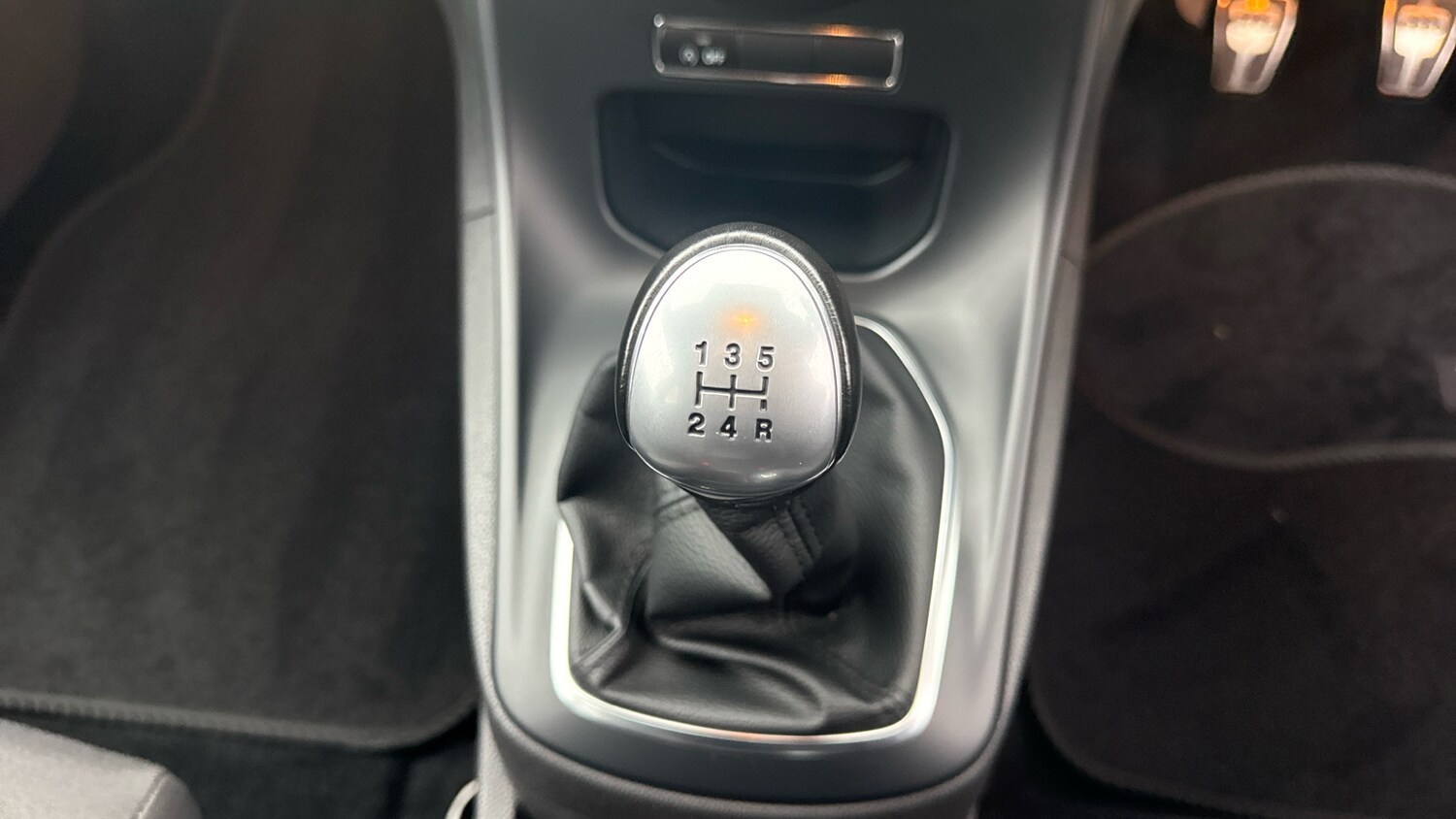 Used Ford Fiesta 2017 for sale - 77930511: Photo 38