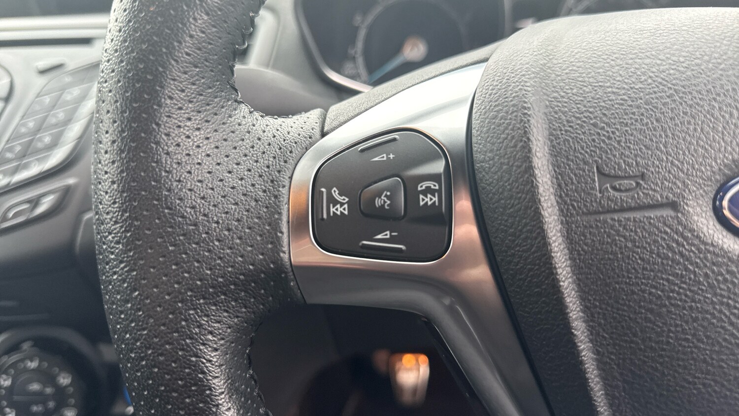 Used Ford Fiesta 2017 for sale - 77930511: Photo 41