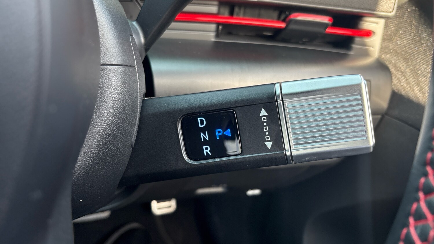 Used Hyundai KONA 2025 for sale - 77937700: Photo 27