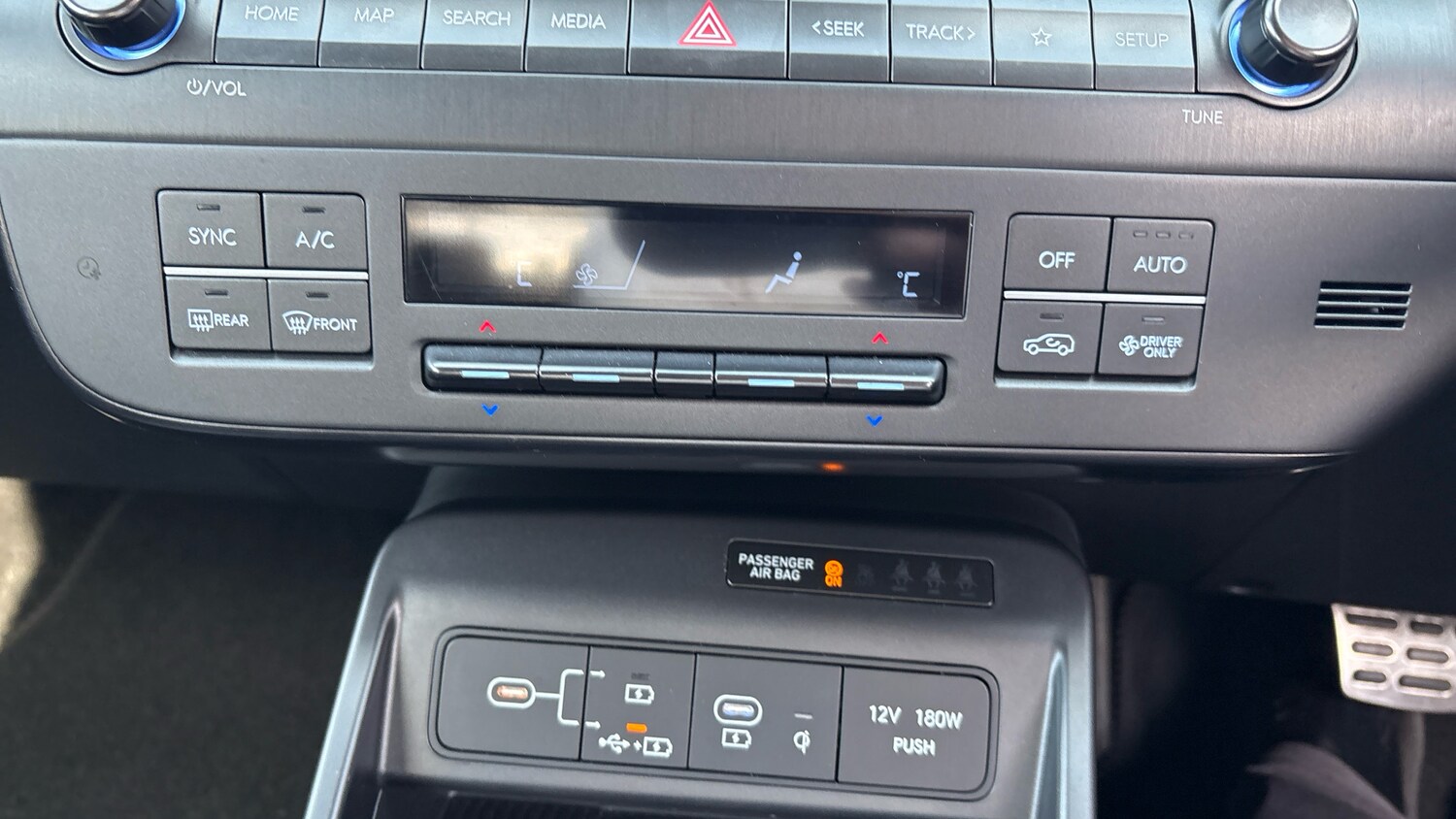 Used Hyundai KONA 2025 for sale - 77937700: Photo 35