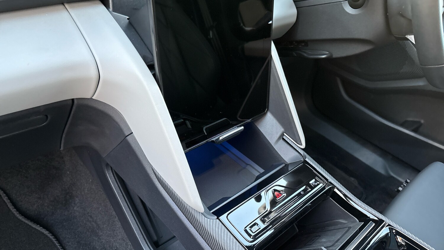 Used Ford Explorer 2025 for sale - 76931101: Photo 13