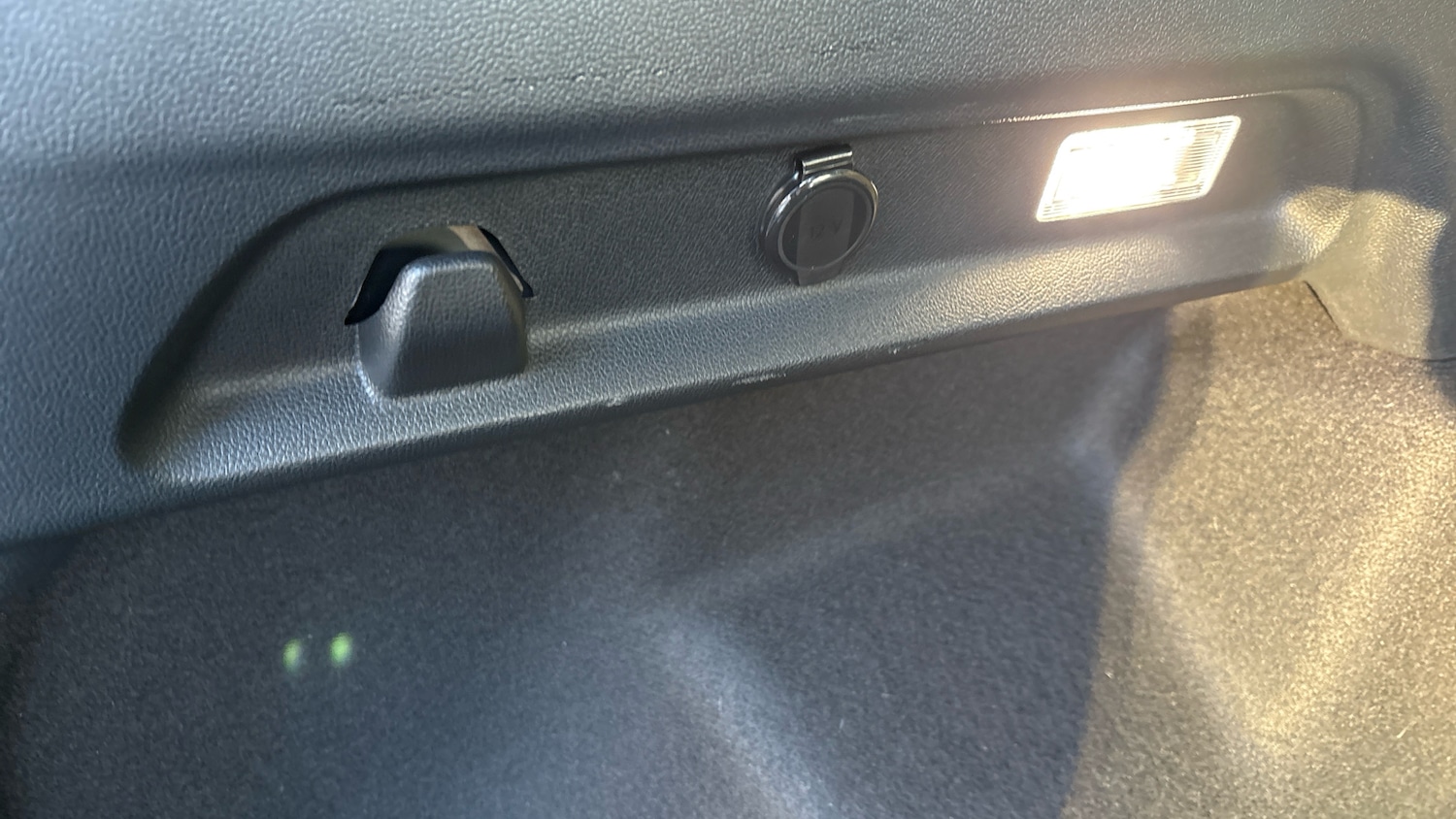 Used Ford Explorer 2025 for sale - 76931101: Photo 24