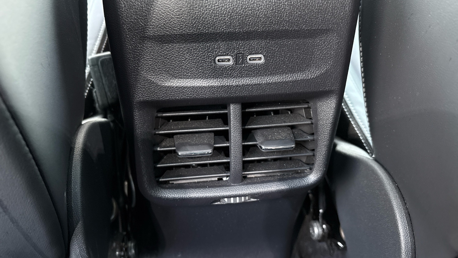 Used Ford Explorer 2025 for sale - 76931101: Photo 34