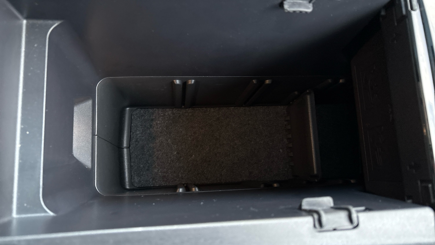 Used Ford Explorer 2025 for sale - 76931101: Photo 43