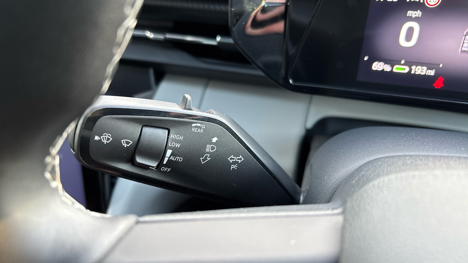 Used Ford Explorer 2025 for sale - 76931101: Photo 51