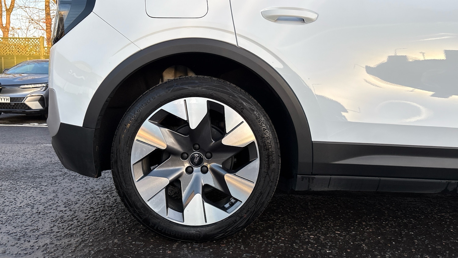 Used Ford Explorer 2025 for sale - 76931101: Photo 7