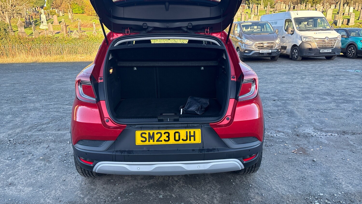 Used Renault Captur 2023 for sale - 76578459: Photo 4