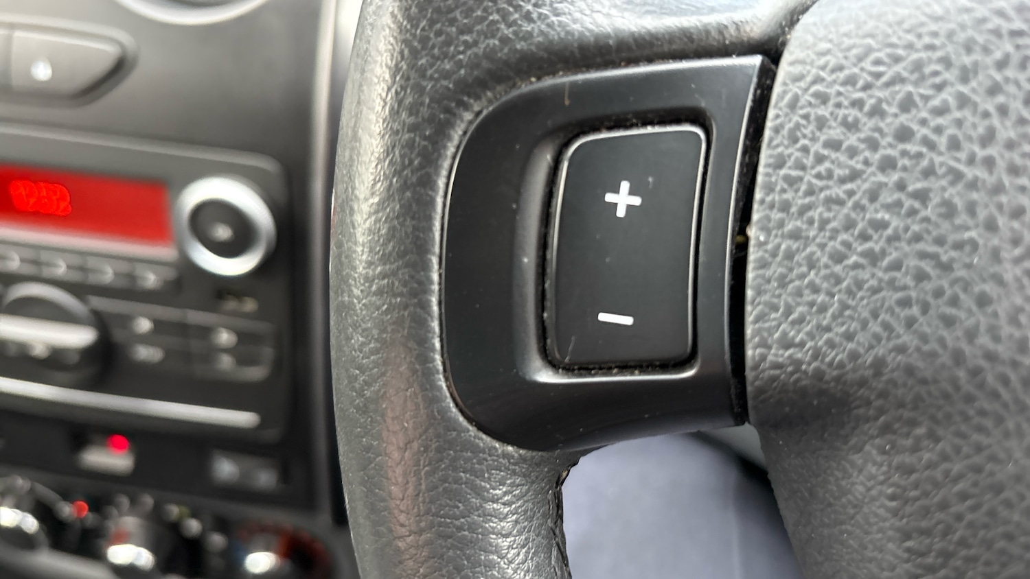 Used Dacia Duster 2016 for sale - 76776304: Photo 40