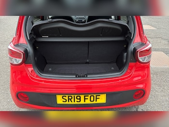 Used Hyundai i10 2019 for sale - 75566695: Photo