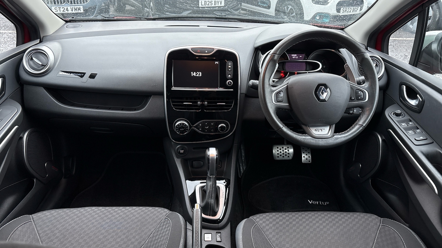 Used Renault Clio 2016 for sale - 77123989: Photo 10