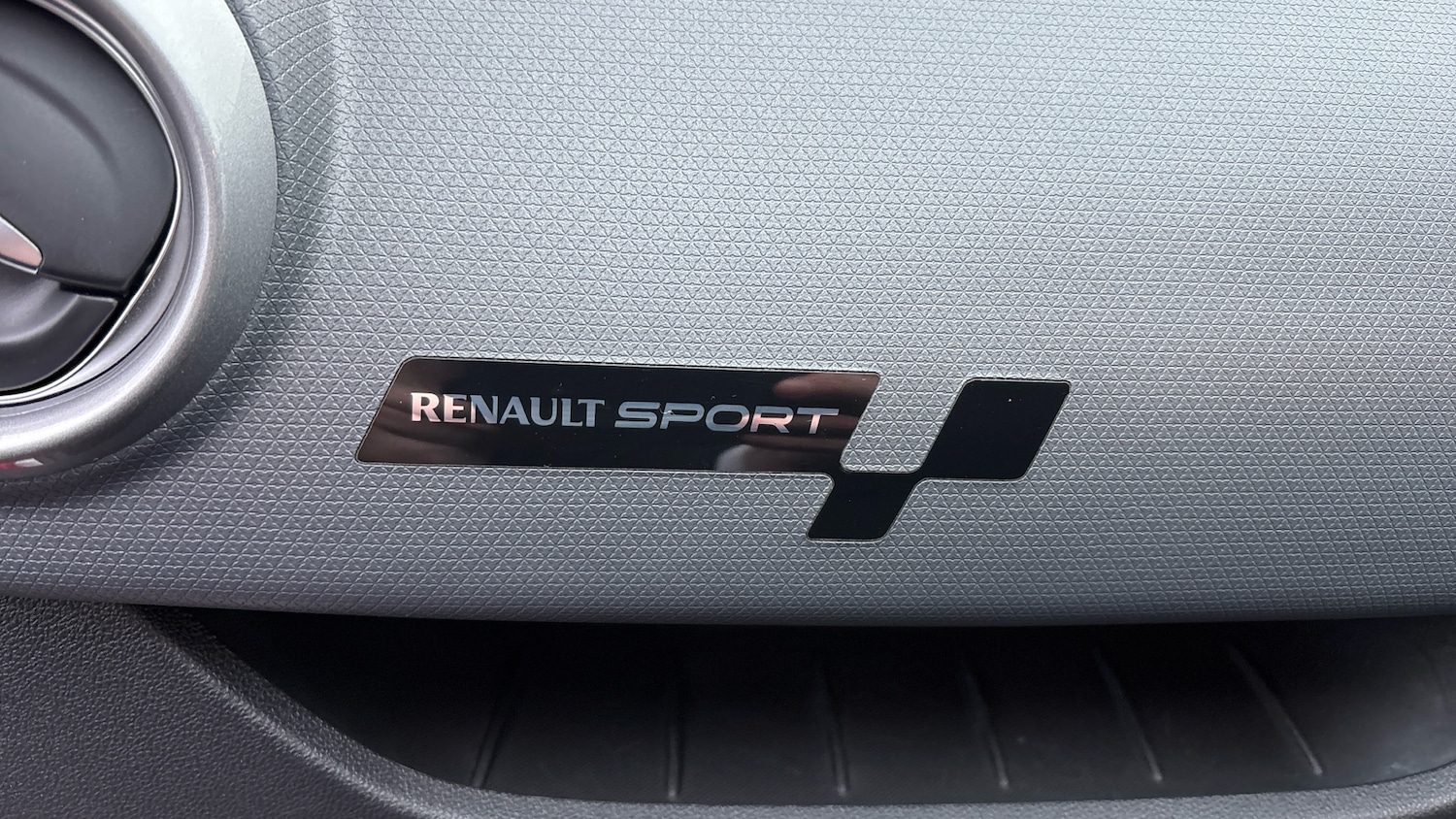 Used Renault Clio 2016 for sale - 77123989: Photo 25