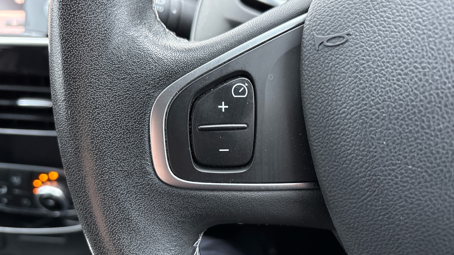 Used Renault Clio 2016 for sale - 77123989: Photo 36