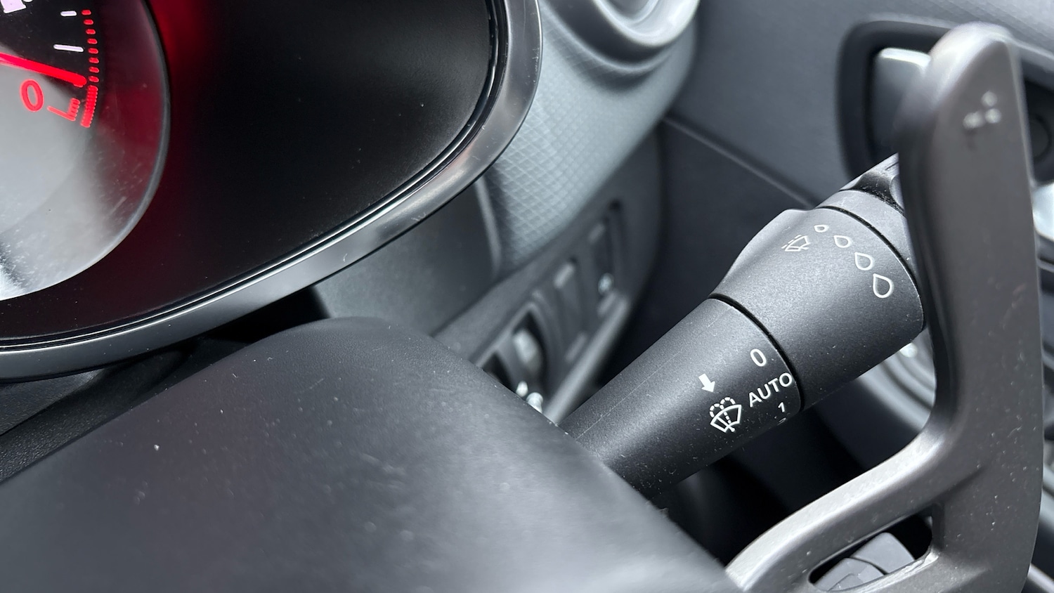 Used Renault Clio 2016 for sale - 77123989: Photo 40