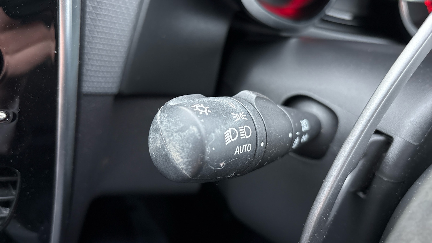 Used Renault Clio 2016 for sale - 77123989: Photo 41