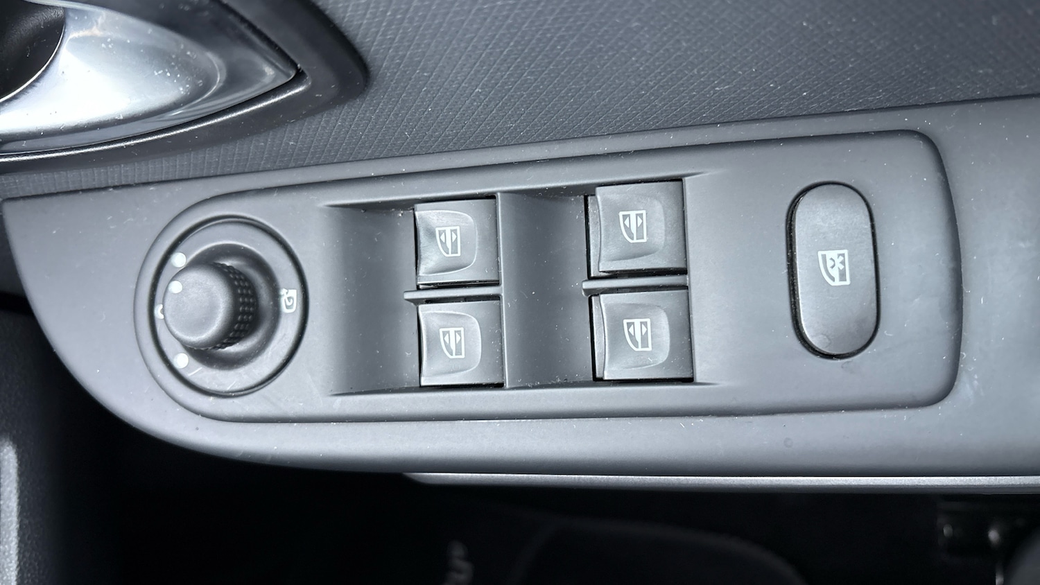 Used Renault Clio 2016 for sale - 77123989: Photo 44