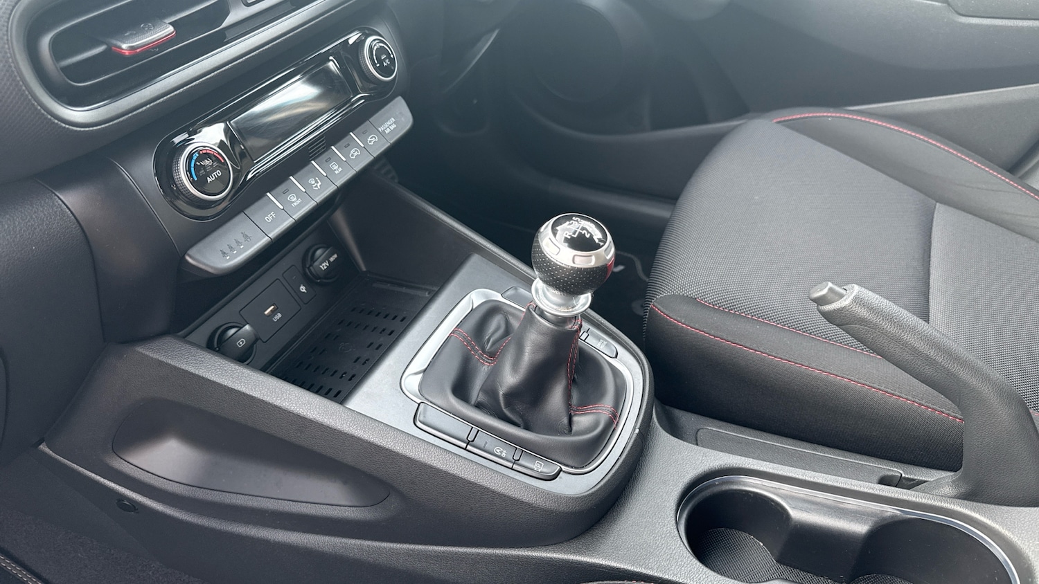 Used Hyundai KONA 2022 for sale - 77898737: Photo 13