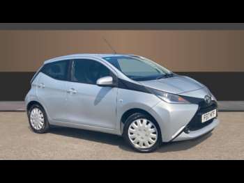 2017 (17) - 1.0 VVT-i X-Play 5dr Petrol Hatchback