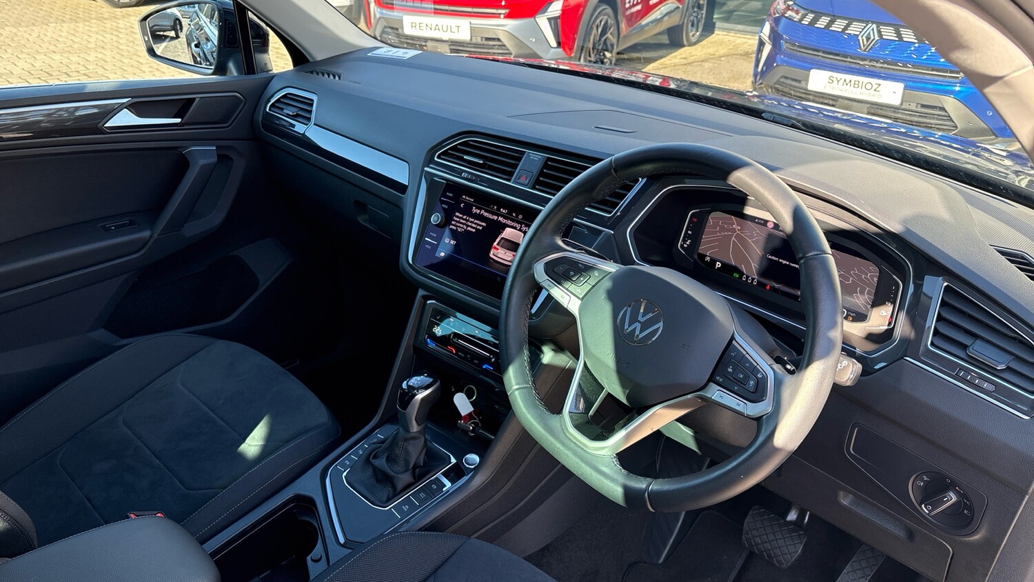 Used Volkswagen Tiguan 2023 for sale - 77845164: Photo 11