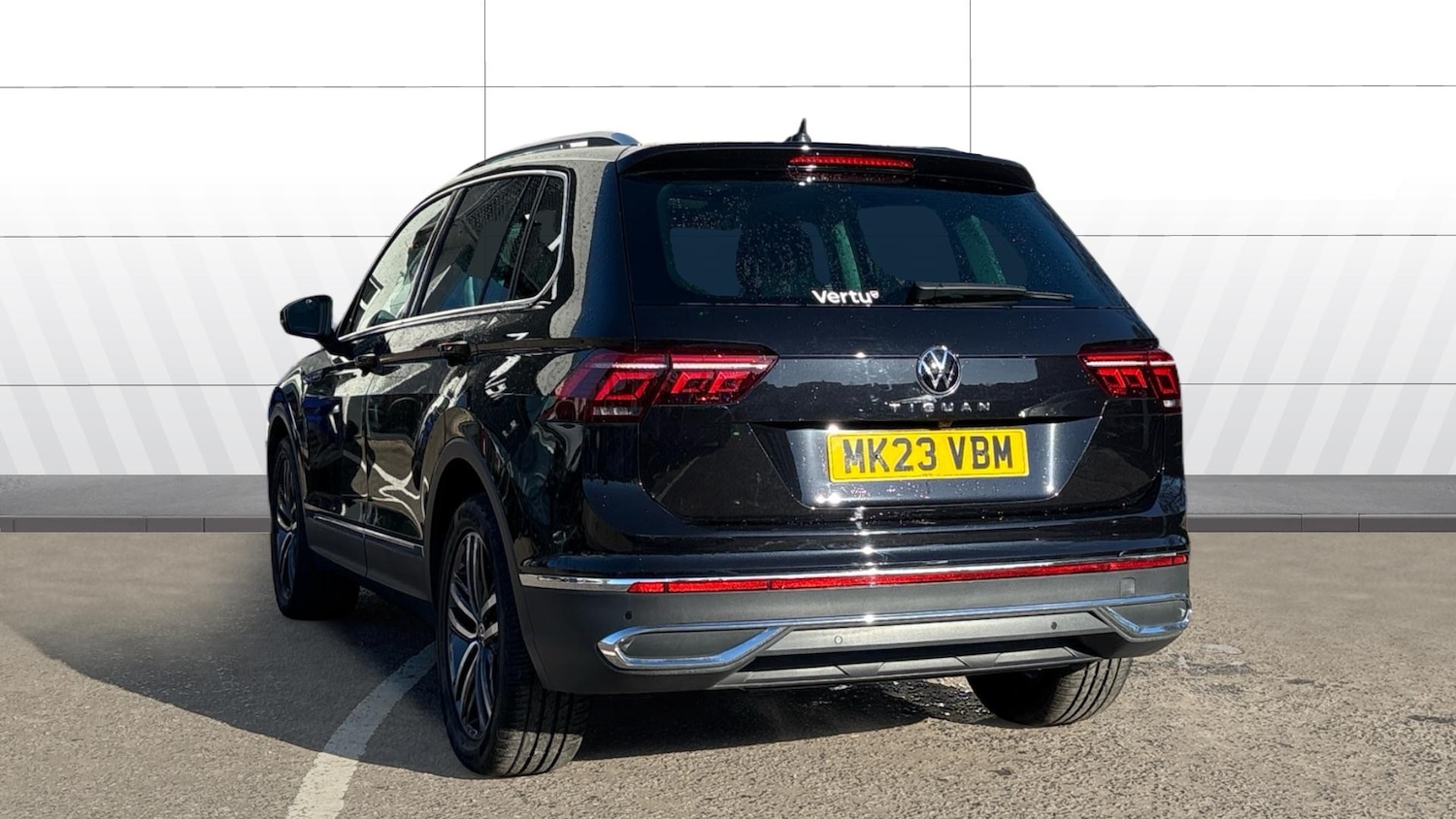 Used Volkswagen Tiguan 2023 for sale - 77845164: Photo 2