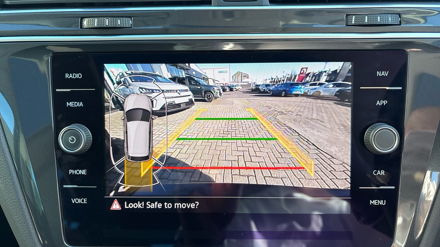 Used Volkswagen Tiguan 2023 for sale - 77845164: Photo 38