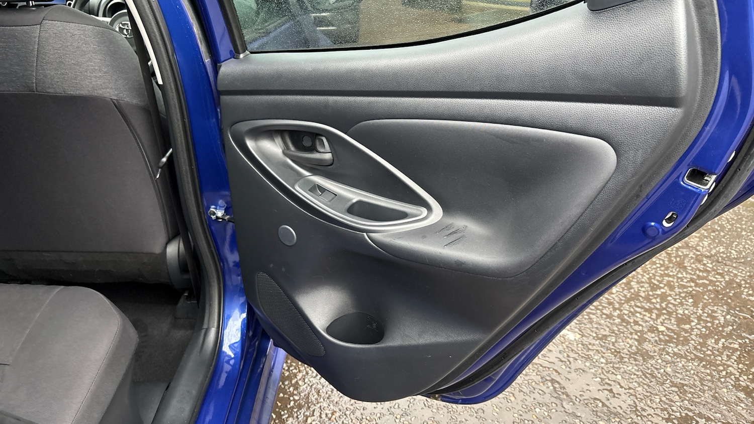 Used Toyota Yaris 2022 for sale - 76490393: Photo 52