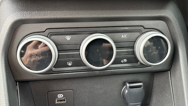 Used Dacia Sandero Stepway 2023 for sale - 76316334: Photo 37