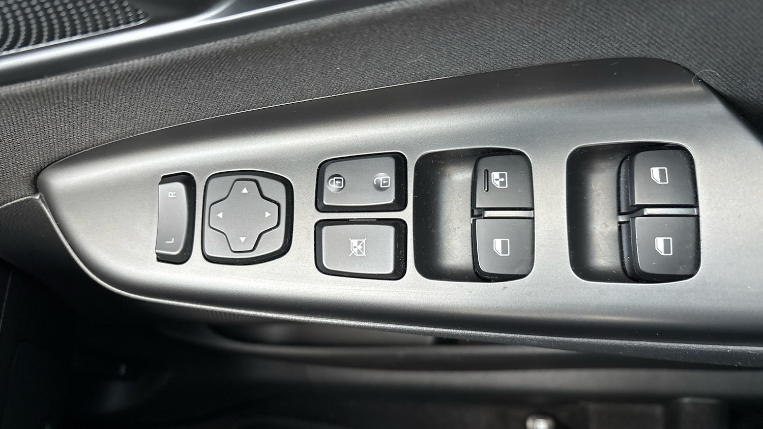 Used Hyundai KONA 2022 for sale - 77046134: Photo 48