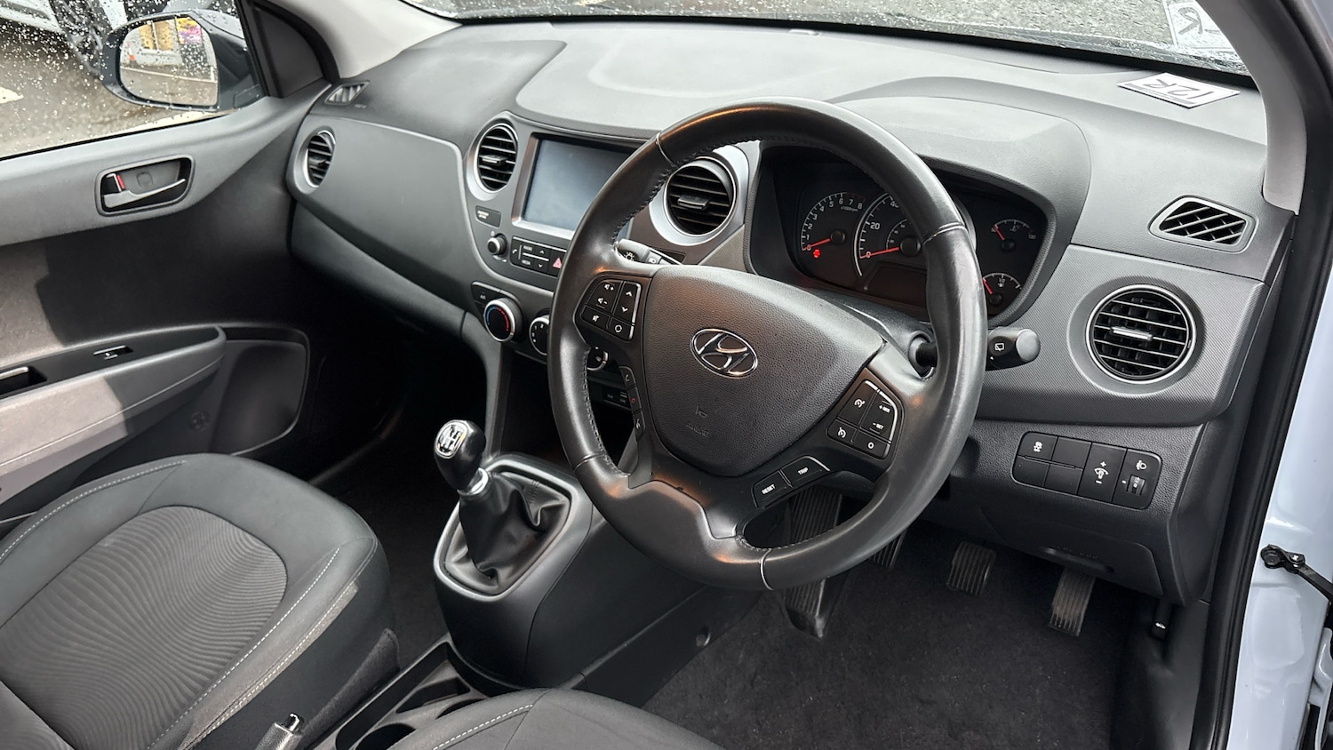 Used Hyundai i10 2019 for sale - 76974153: Photo 11
