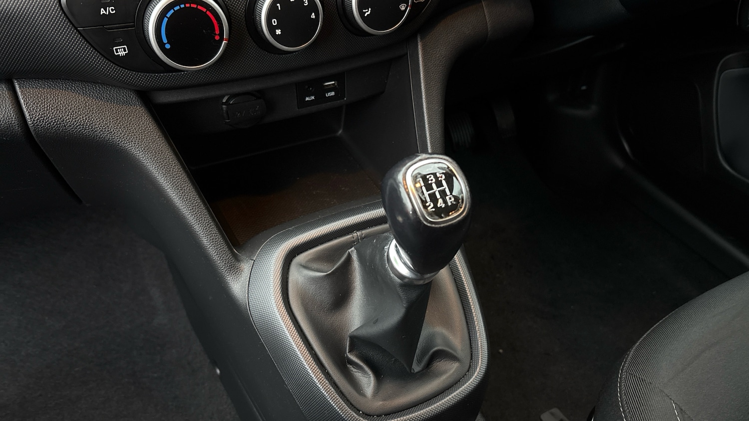 Used Hyundai i10 2019 for sale - 76974153: Photo 13