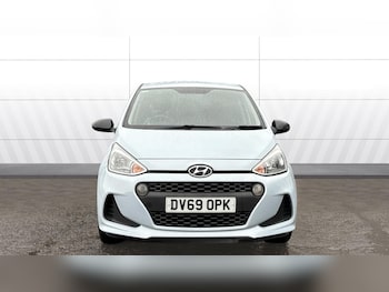 Used Hyundai i10 2019 for sale - 76974153: Photo