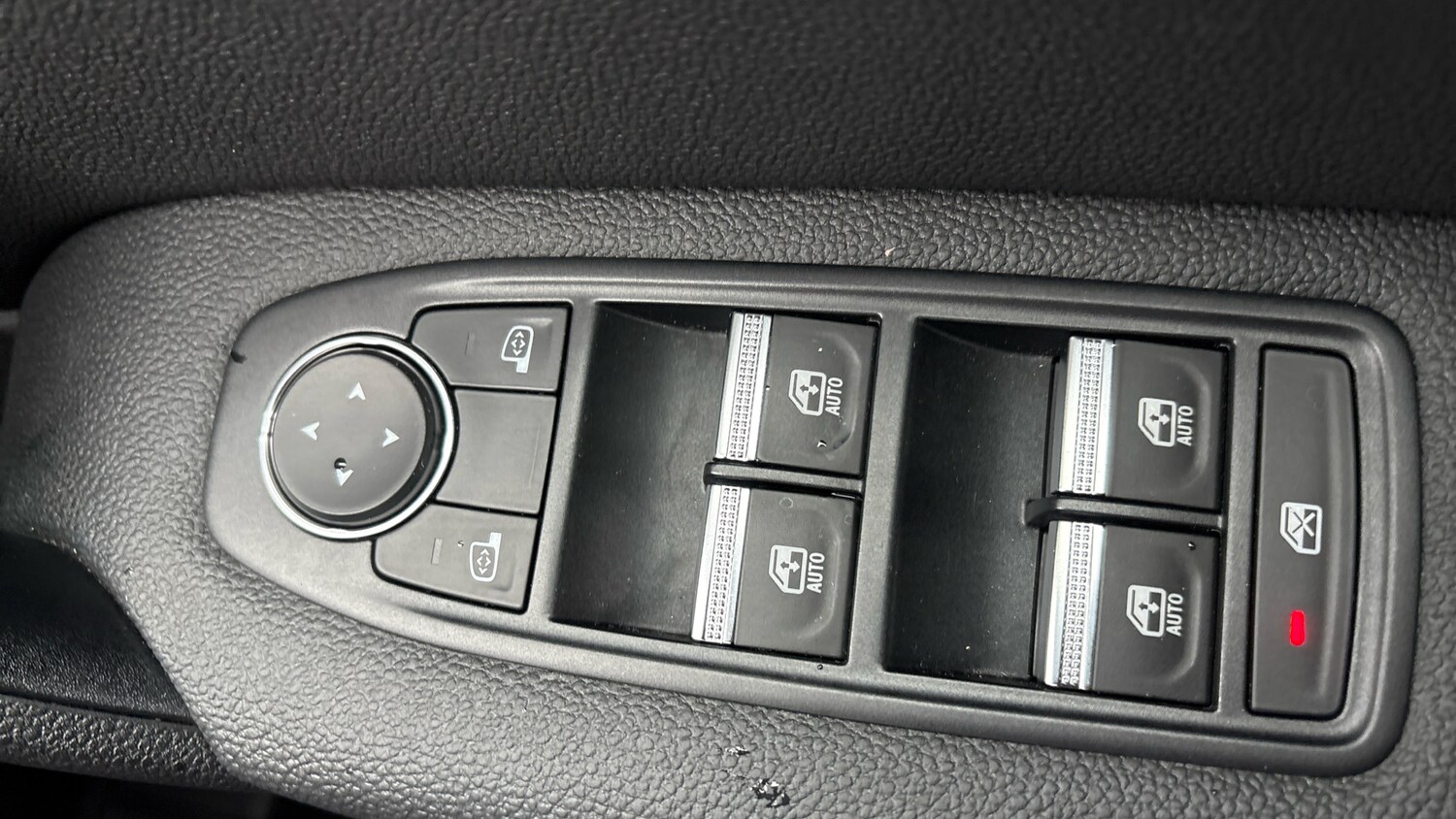 Used Renault Captur 2023 for sale - 77871892: Photo 21