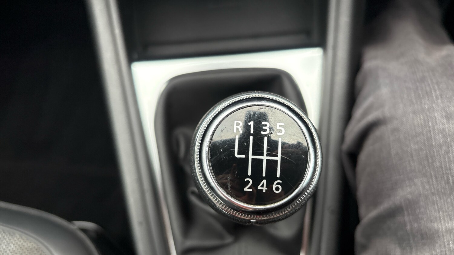 Used Renault Captur 2023 for sale - 77871892: Photo 35