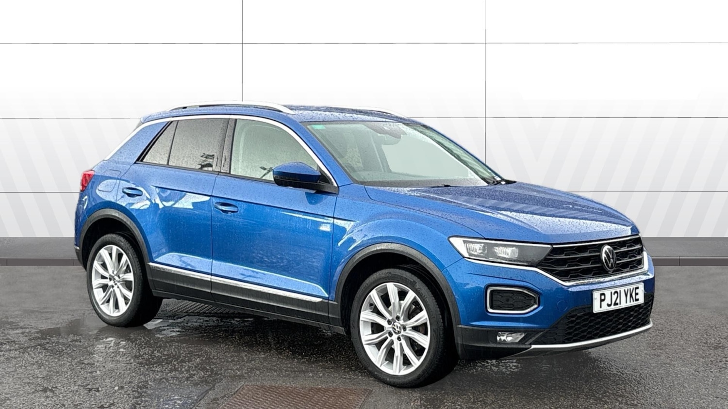 Used Volkswagen T-Roc 2021 for sale - 76766888: Photo 1
