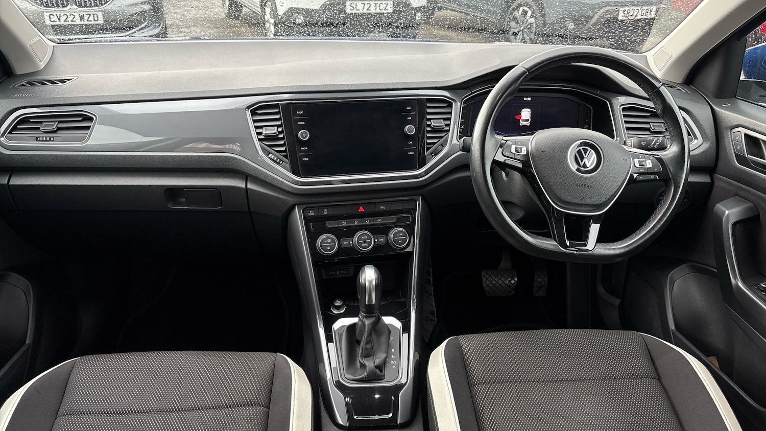 Used Volkswagen T-Roc 2021 for sale - 76766888: Photo 10