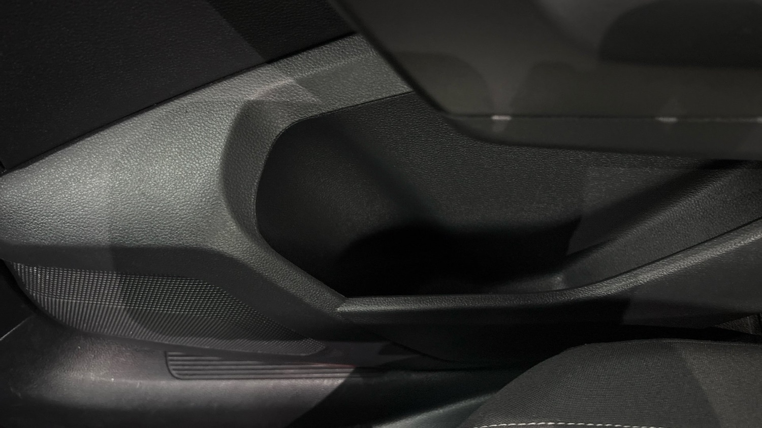 Used Volkswagen T-Roc 2021 for sale - 76766888: Photo 23