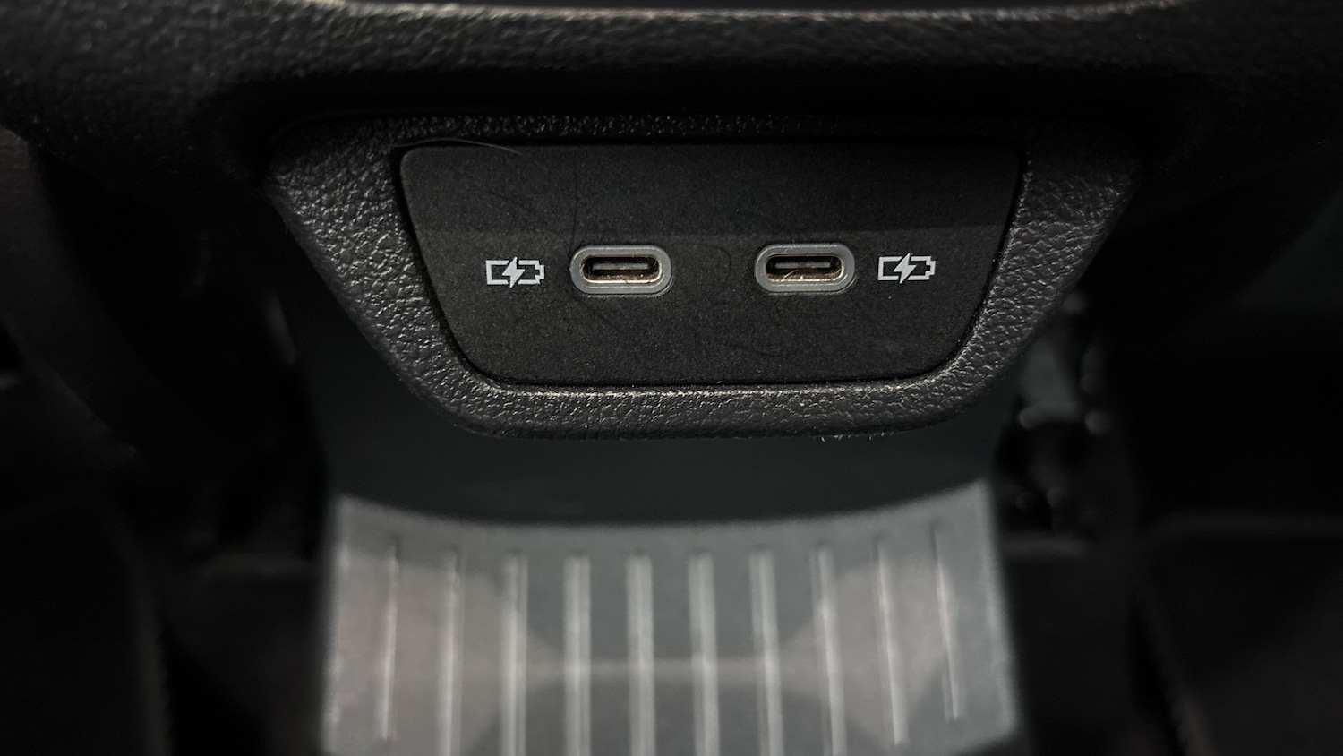 Used Volkswagen T-Roc 2021 for sale - 76766888: Photo 24