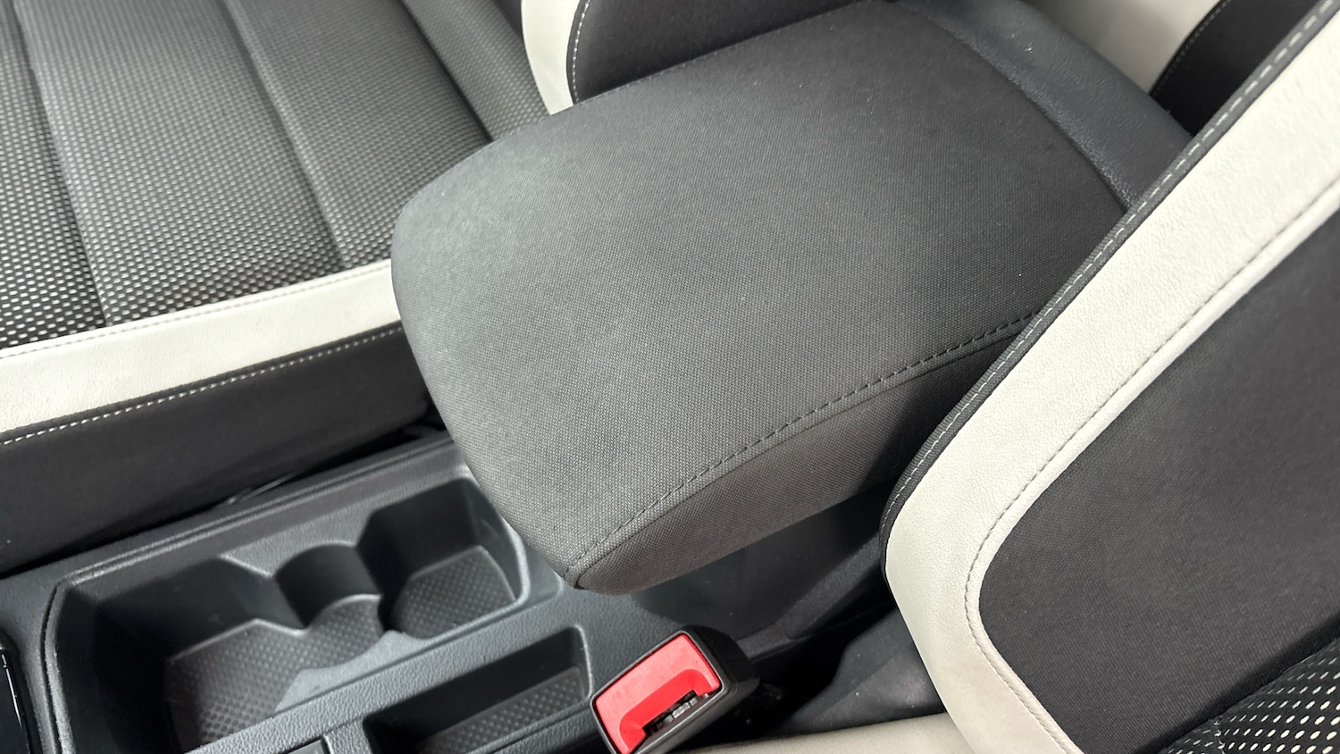 Used Volkswagen T-Roc 2021 for sale - 76766888: Photo 27