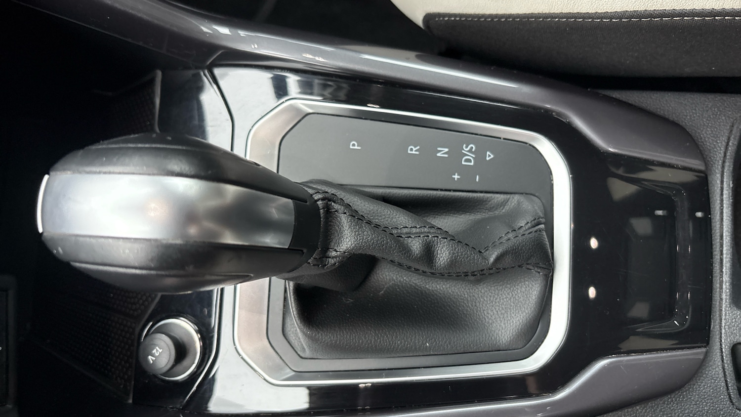 Used Volkswagen T-Roc 2021 for sale - 76766888: Photo 29