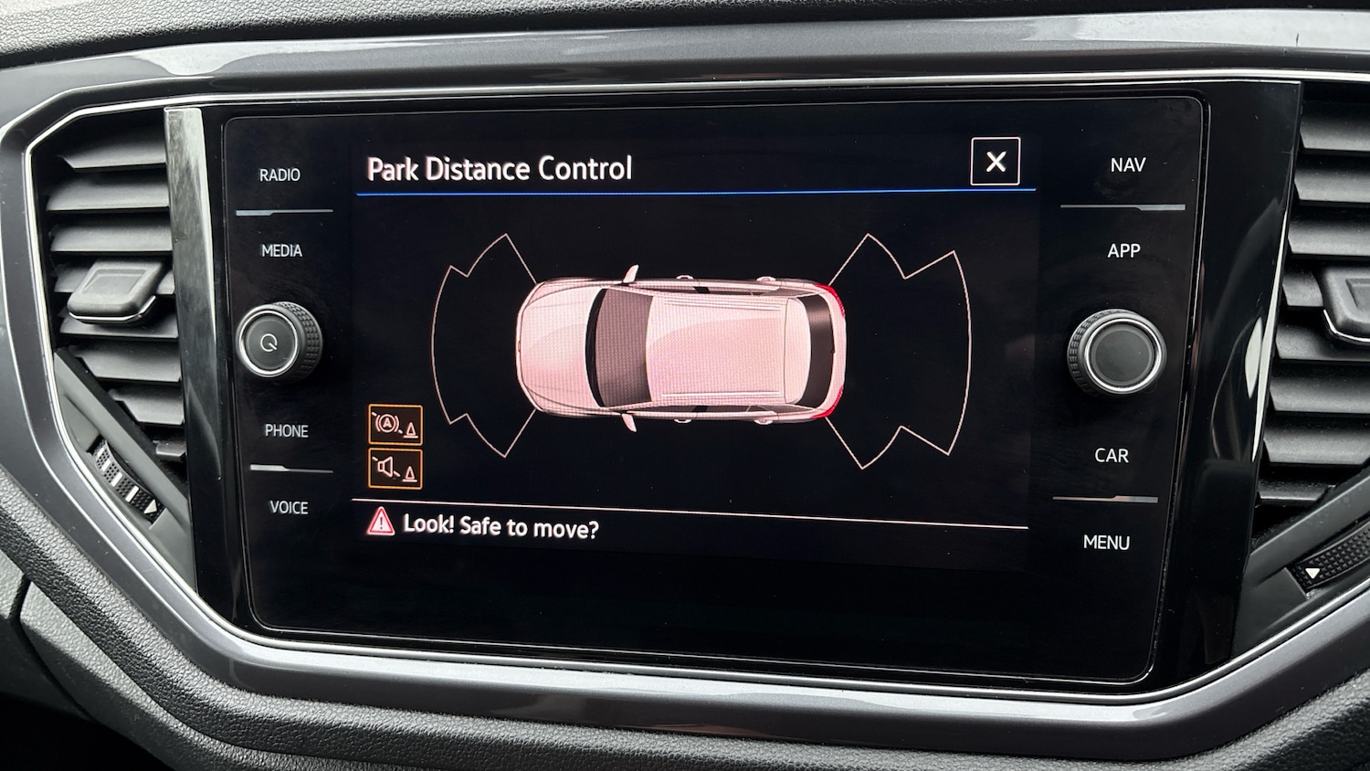 Used Volkswagen T-Roc 2021 for sale - 76766888: Photo 35