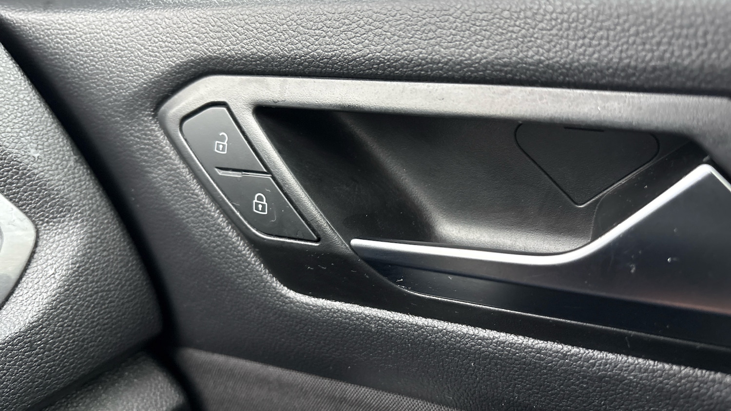 Used Volkswagen T-Roc 2021 for sale - 76766888: Photo 42