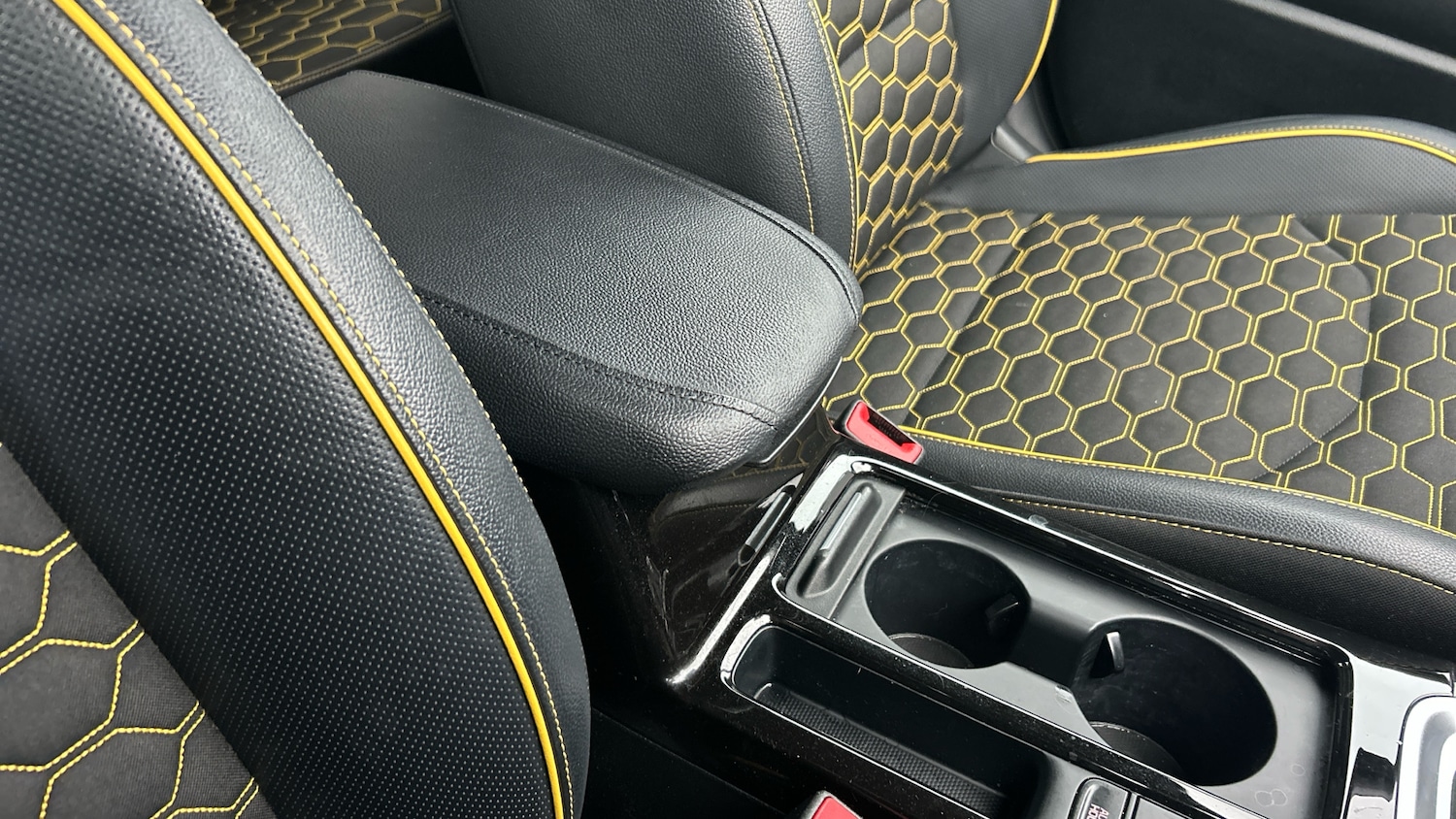 Used Kia XCeed 2020 for sale - 76172572: Photo 44