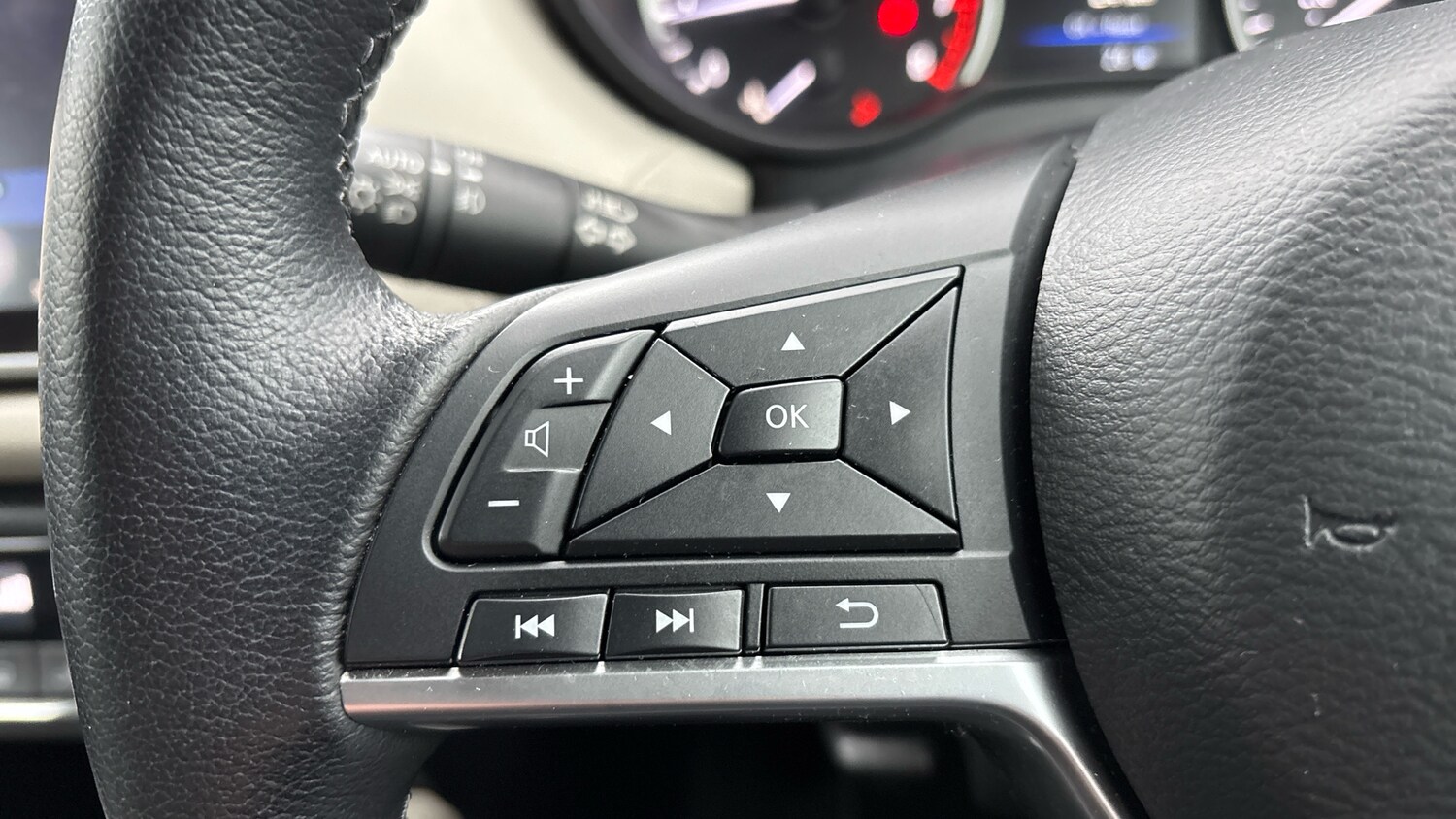 Used Nissan Micra 2023 for sale - 77516323: Photo 33