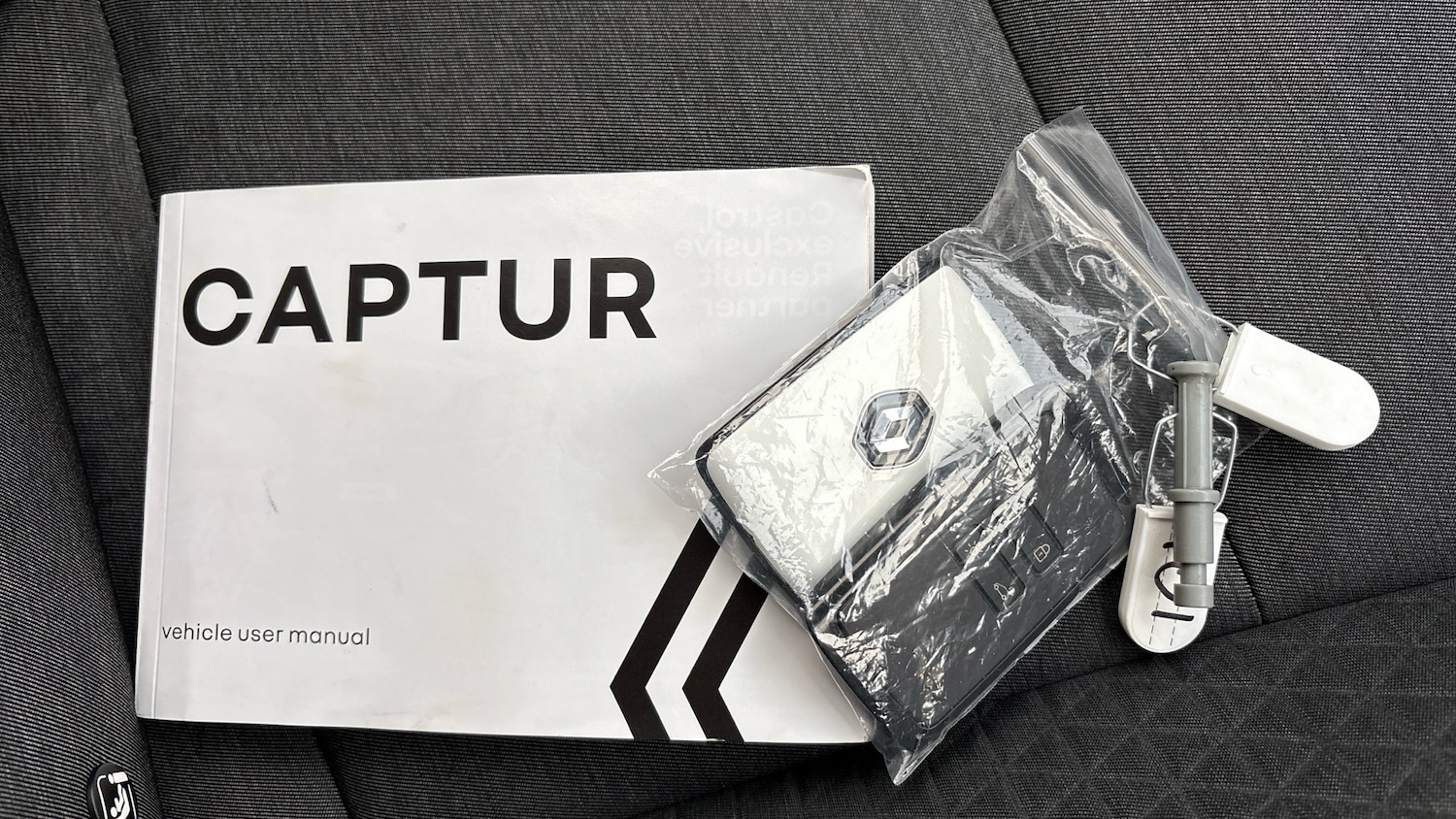 Used Renault Captur 2023 for sale - 76734336: Photo 19