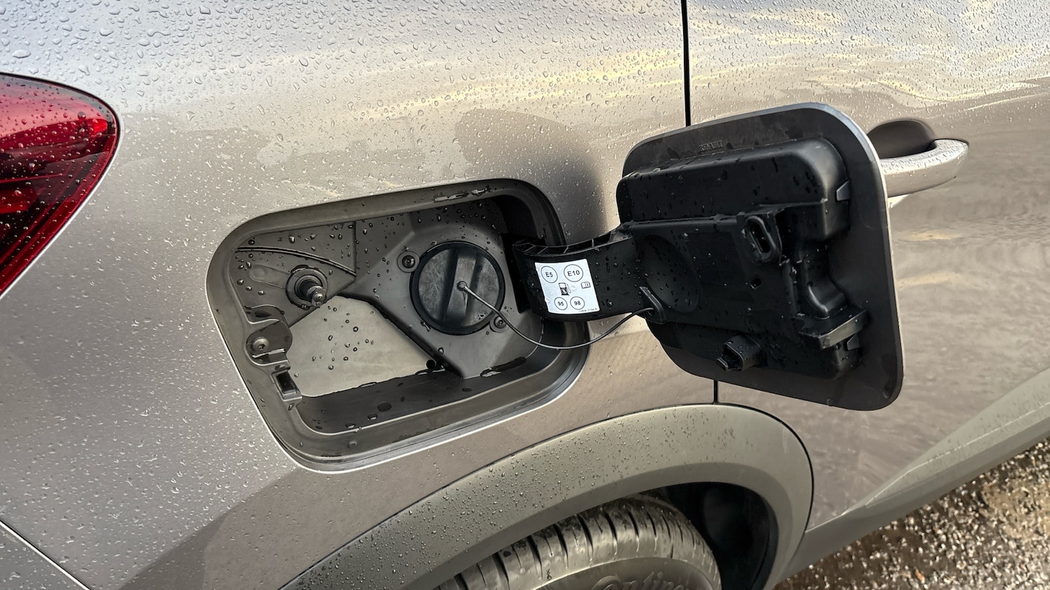 Used Renault Captur 2023 for sale - 76734336: Photo 28