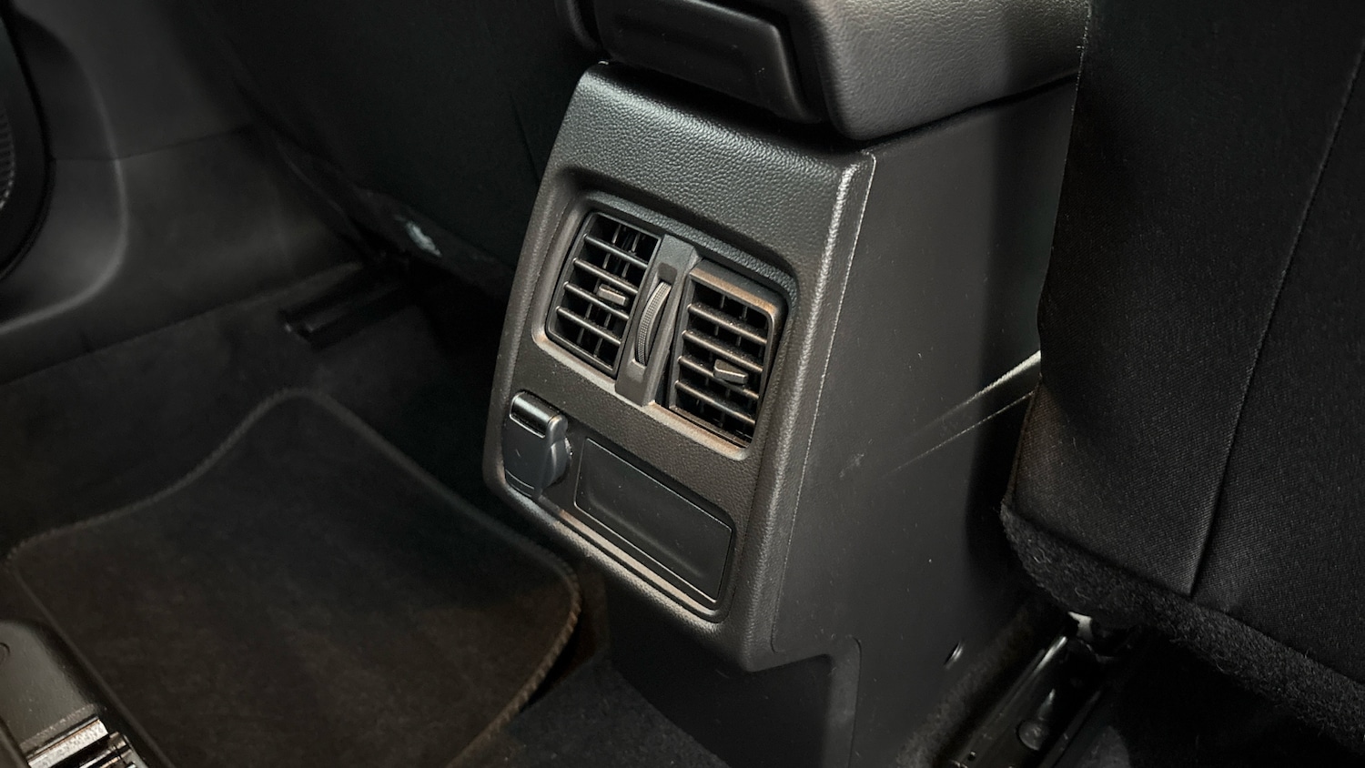 Used Renault Captur 2023 for sale - 76734336: Photo 29