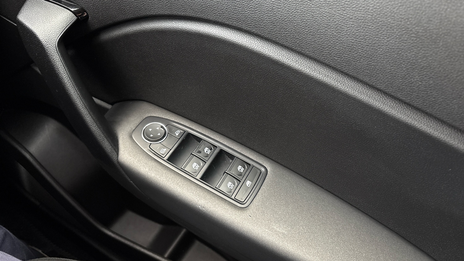 Used Renault Captur 2023 for sale - 76734336: Photo 36