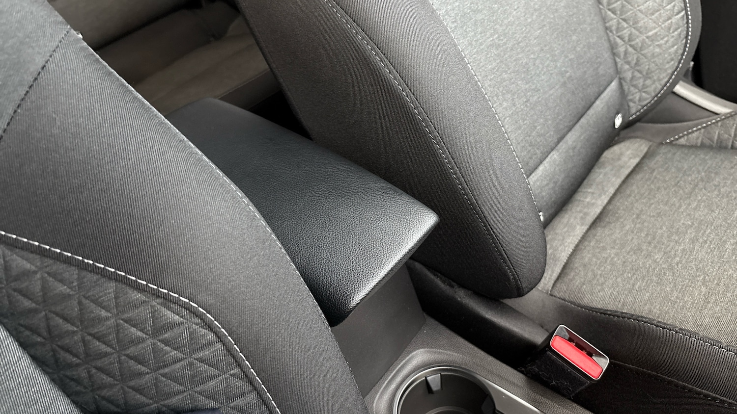 Used Renault Captur 2023 for sale - 76734336: Photo 42